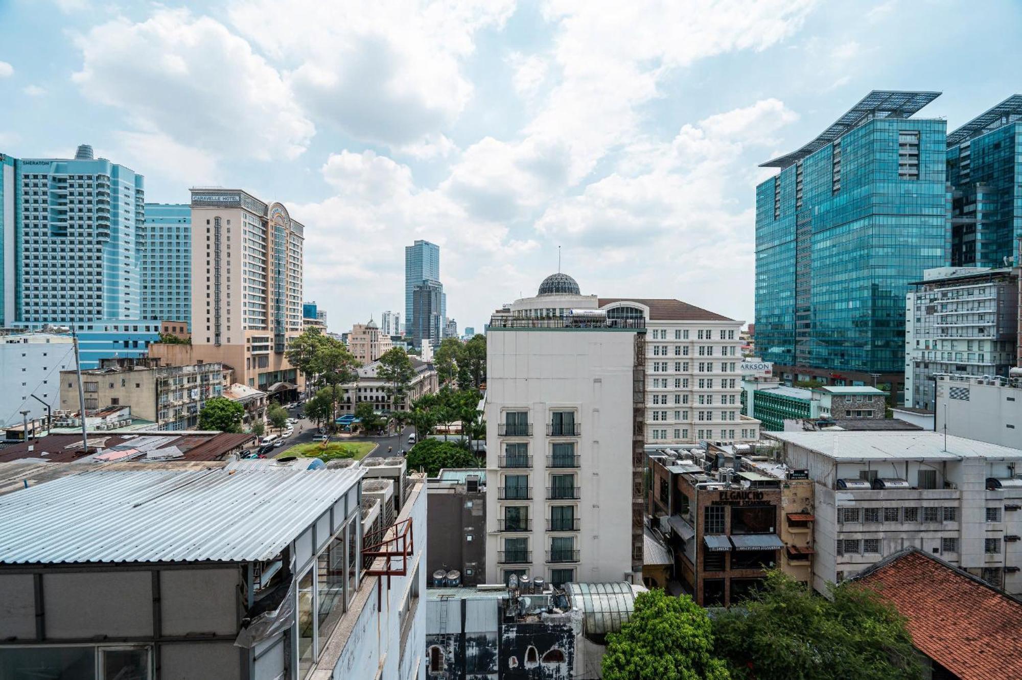 Madison Modern 2br Unit * Ho Chi Minh City