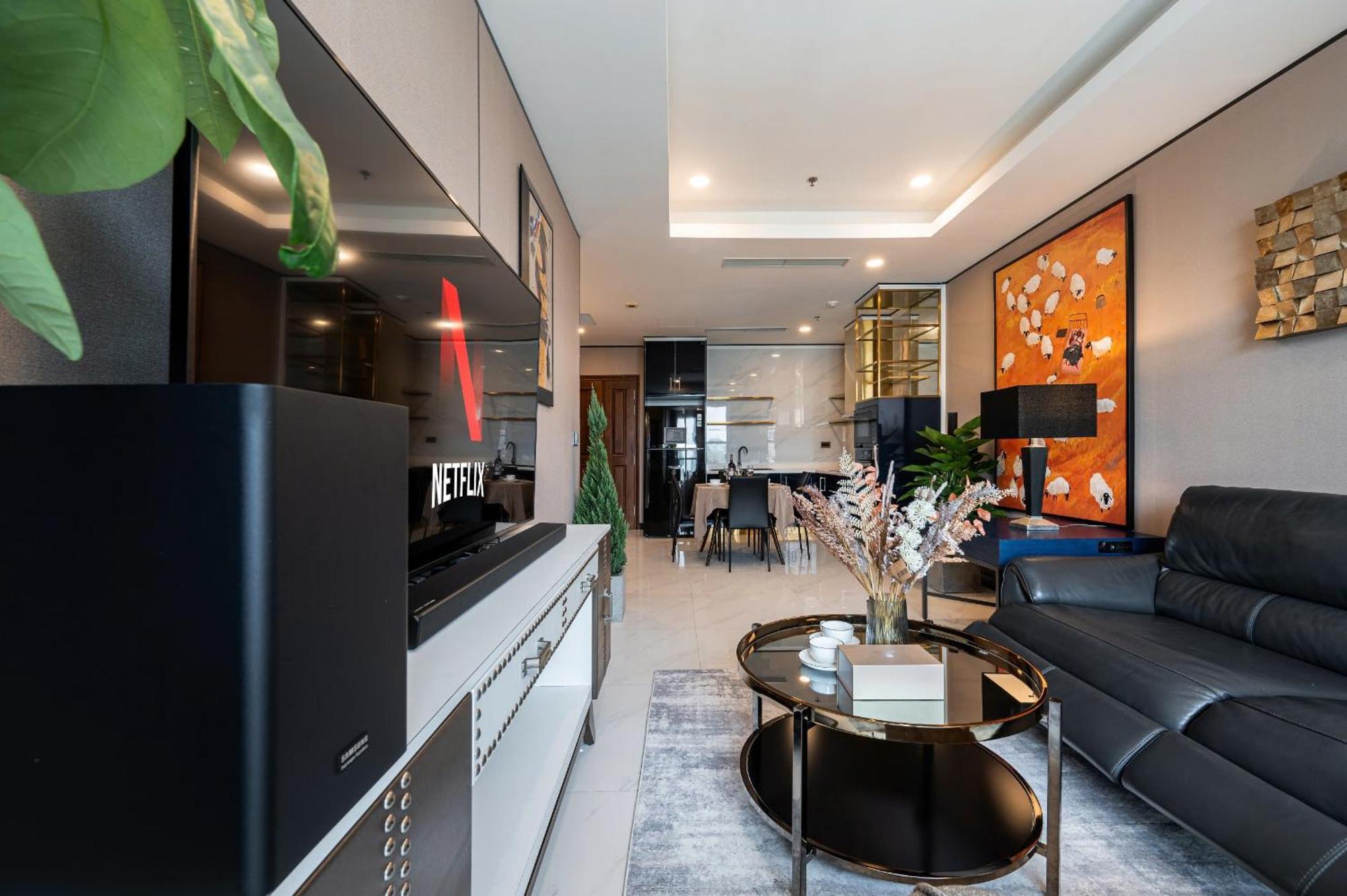 Madison Modern 2br Unit