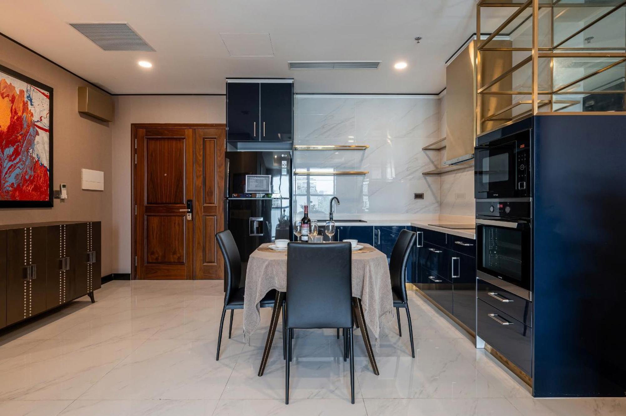 Madison Modern 2br Unit